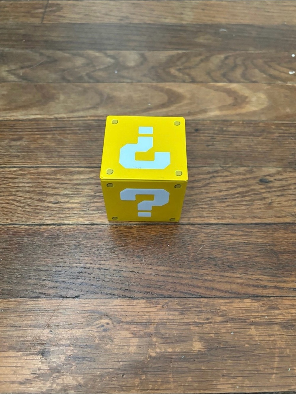 super mario question mark block tin